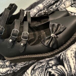 Tuk Maryjane’s with skulls and bows